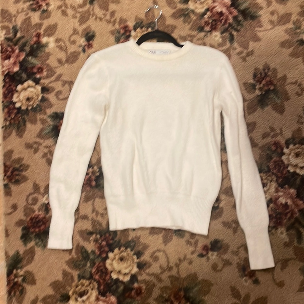 Super soft sweater!